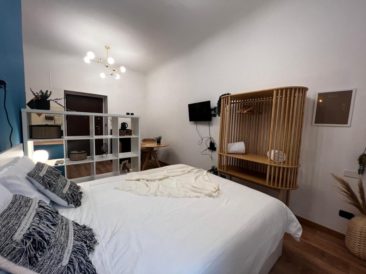 Regina Milano Ai Navigli - Sky Tv, Wifi And Breakfast Box公寓 外观 照片