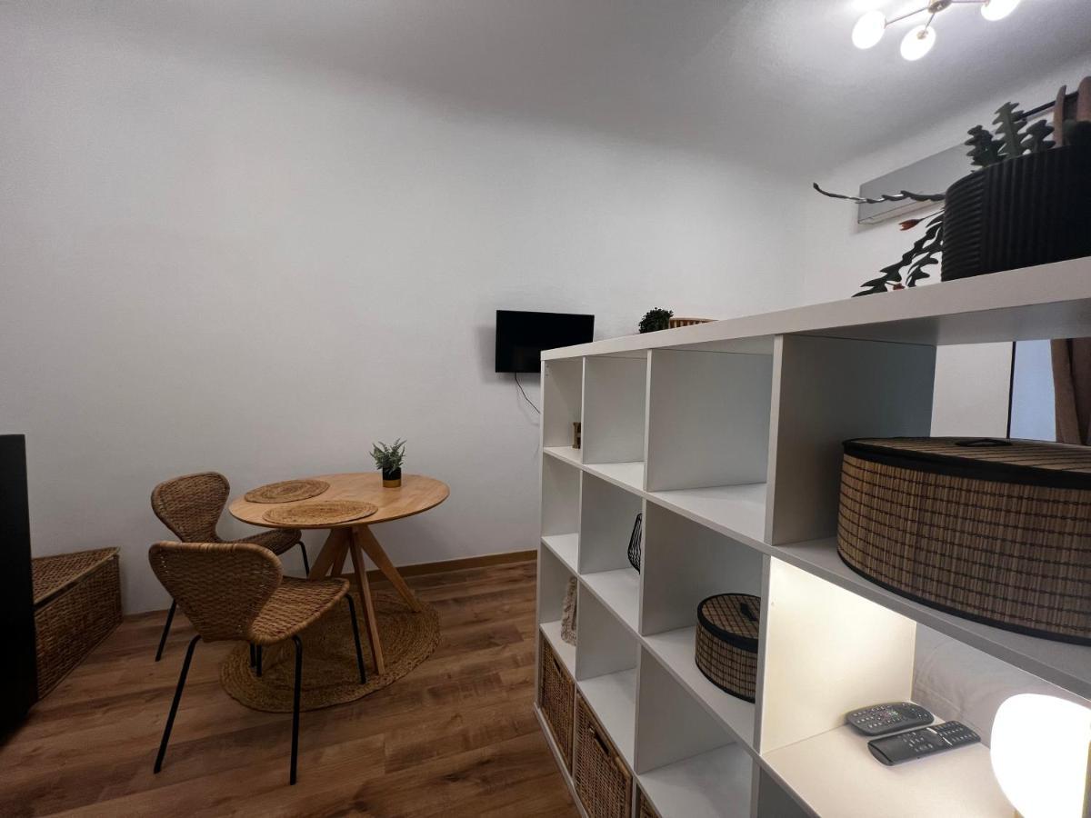 Regina Milano Ai Navigli - Sky Tv, Wifi And Breakfast Box公寓 外观 照片