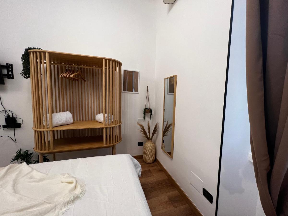 Regina Milano Ai Navigli - Sky Tv, Wifi And Breakfast Box公寓 外观 照片